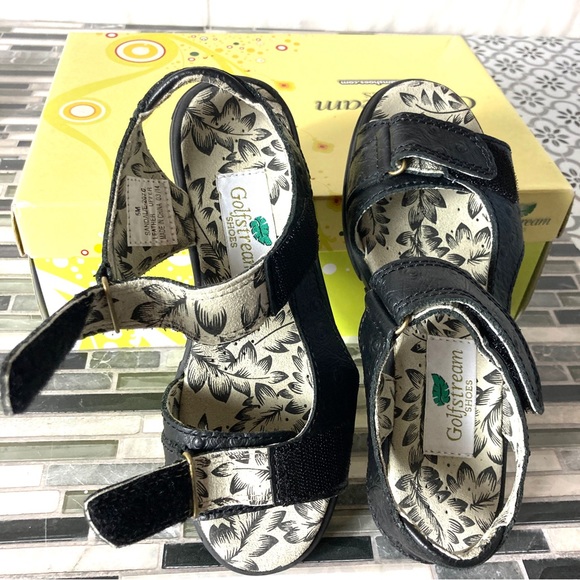 NIB…Golfstream Womens Leather Croc Golf
Sandals Size 5 - Picture 5 of 6